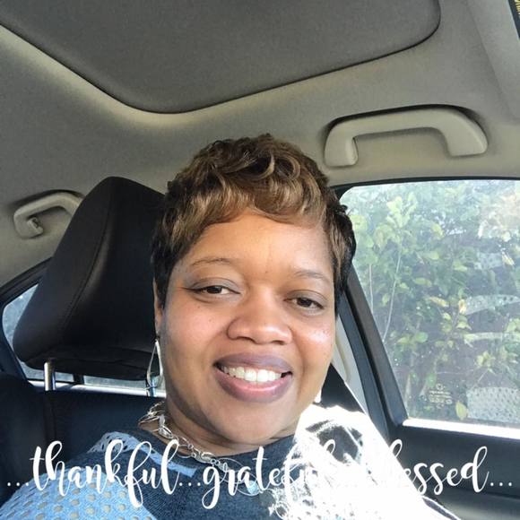 Meet your Posher, Tara - Picture 1 of 1